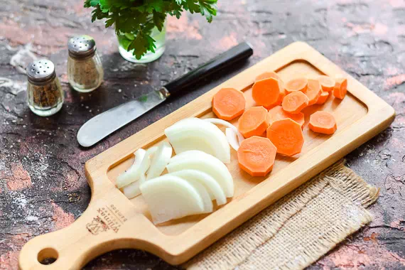 рецепт печень с морковью и луком на сковороде фото 6